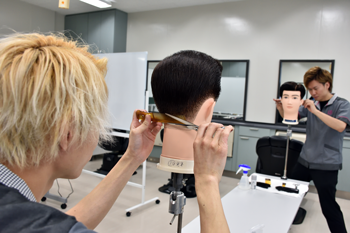 アイビー 実習風景