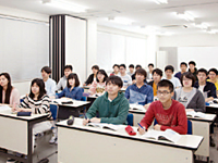九州国際情報ビジネス専門学校 授業風景